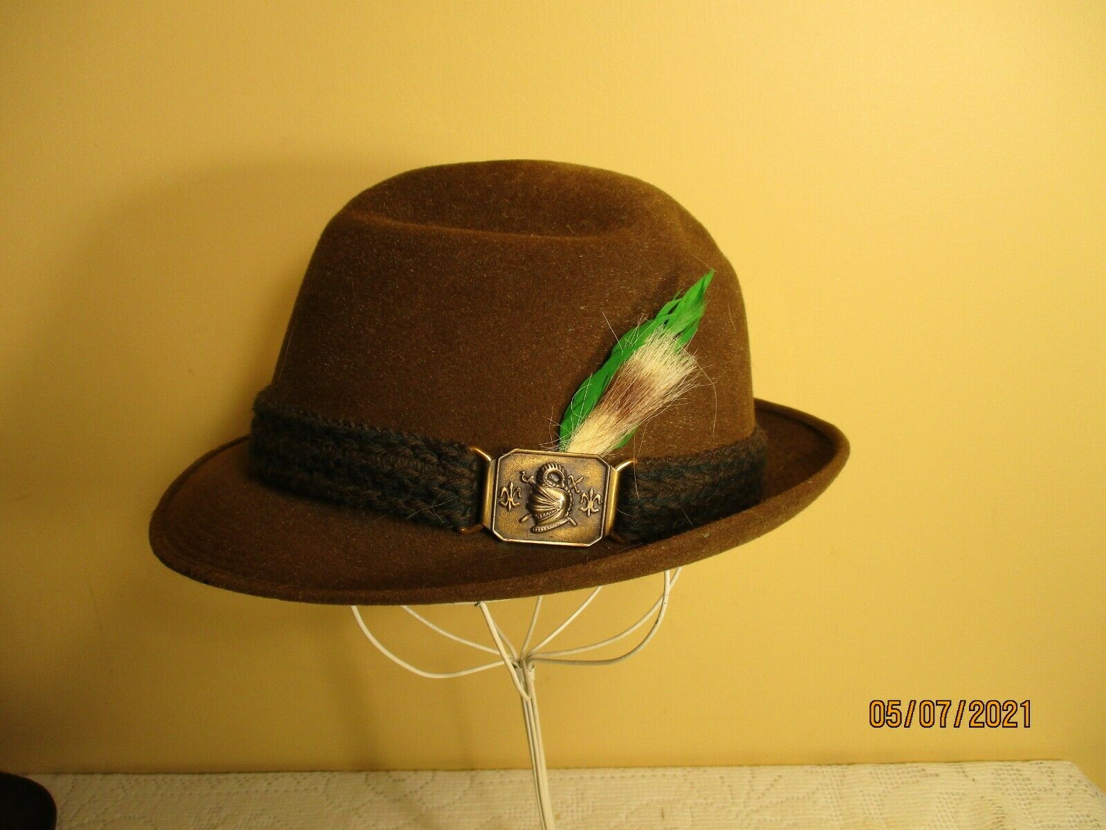 Vintage Dunlap brown wool Fedora hat with feather