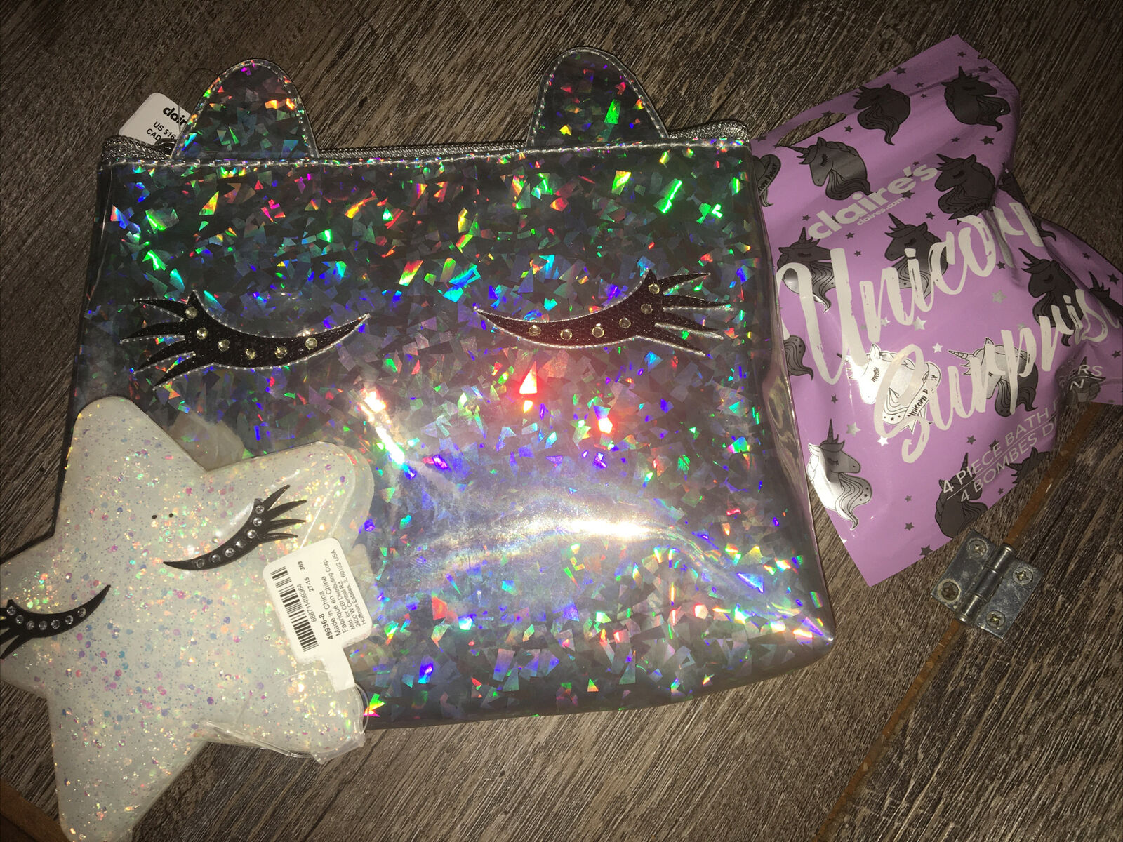 Claire’s Unicorn Rhinestone Eyelash Cosm Bag Mirror Bath Bomb Spa Fizzer Set 2